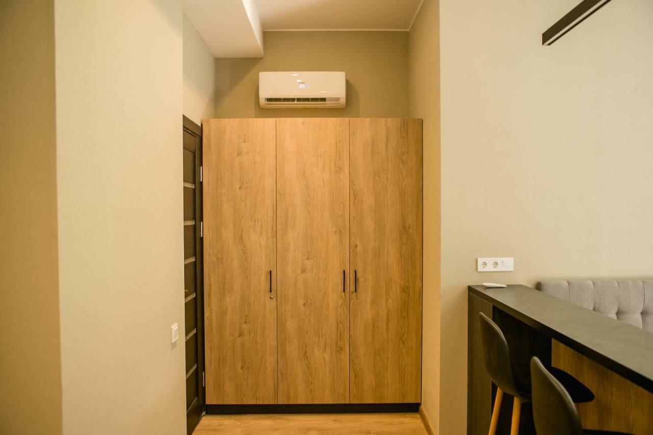 Poet Apartments โอเดสซา ภายนอก รูปภาพ